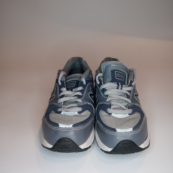 New balance 2000 special edition size 6.5 in mens - Picture 7 of 7